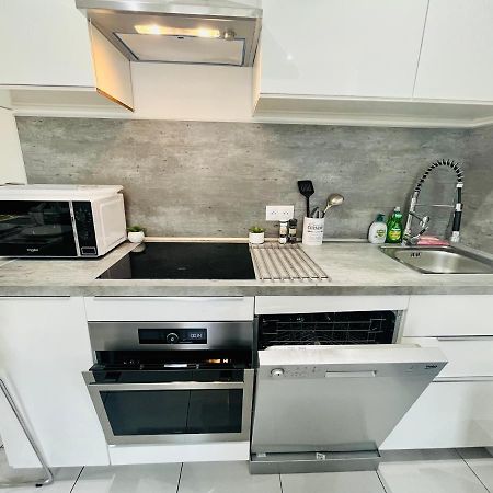 Superbe Duplex Design Neuf 2 Chambres, Climatise Tout Confort, Facile D,Acces Stationnement Gratuit Marseille Exterior photo